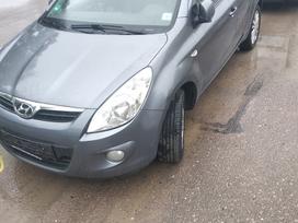 Hyundai i20 dalimis. 869888229 860111109 galite rašyti ir į mūsų faceb