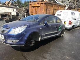 Opel Corsa for parts. 1 7 dyzelis tinka ir i zafyra 1 7 dyzeli