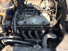 Mitsubishi Space Runner по частям. Automobilis ardomas dalimis запасные части автомоби