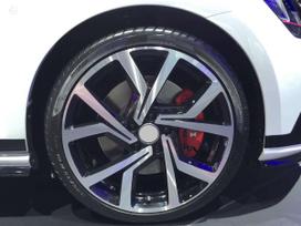Volkswagen AKCIJA GTI Clubsport Style, lengvojo lydinio, R18