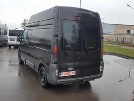 Renault Trafic for parts. Katik pradeti ardyti visos dalys yra turiu kelis va