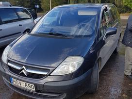 Citroen C8 по частям. Europinis tika pradetas ardyti superkame visų mar