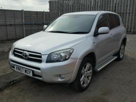 Toyota RAV4 по частям. Dyzelis d cat europinis turime ir 2 0benzina automata