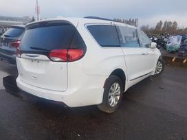 Chrysler Pacifica Perkant naudotą autodetalę ir keičiant ją mūsų autoservise auto