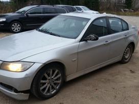 BMW 320 for parts. yra juodos lubos 30 eur n47d20a skambinti siais num
