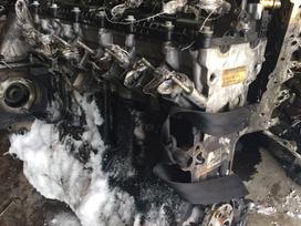 BMW X5, 306d2, variklio detalės