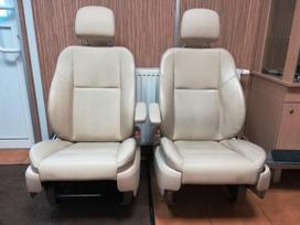 Chrysler Town & Country Perkant naudotą autodetalę ir keičiant ją mūsų autoservise auto