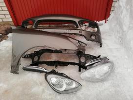 Porsche Cayenne Priekinis galinis bamperiai priekiniai kapotai juodas baltas