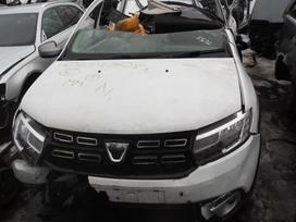 Dacia Sandero dalimis
