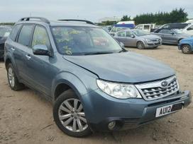 Subaru Forester rezerves daļās. Variklis fb20 automatas odinis salonas