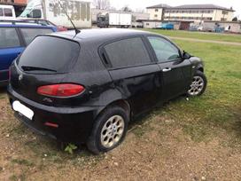 Alfa Romeo 147 rezerves daļās. Siunčiam detales ir į kitus miestus latviją est