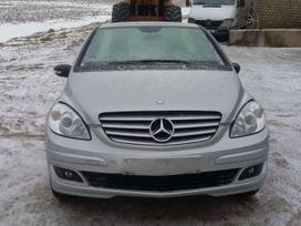 Mercedes-Benz B200 dalimis. Europa dalimis