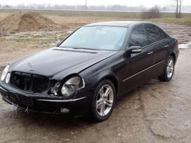 Mercedes-Benz E270 dalimis. Europa dalimis