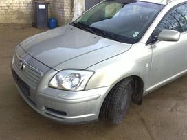 Toyota Avensis по частям. Dalimis