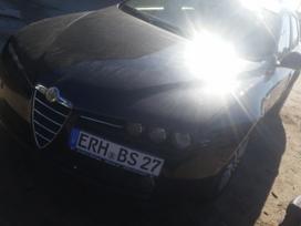 Alfa Romeo 159 for parts. Skambinti siais numeriais 37066456954 37060200711