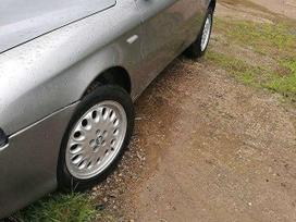 Alfa Romeo 147 rezerves daļās. 1 9jtd 8v 74kw variklis 5 bėgių greičių dėžė at