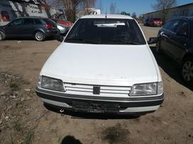 Peugeot 405 dalimis. Automobilis ardomas dalimis запасные части автомобиля