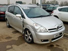 Toyota Corolla Verso dalimis