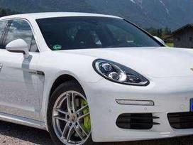 Porsche Panamera for parts. Naudotos ir naujos detalės didelis pasirinkimas sand