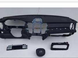 Volvo XC60 dashboard, airbags, seat belts