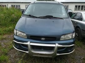 Hyundai H200 for parts. Automobilis ardomas dalimis запасные части автомобил