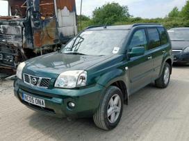 Nissan X-Trail по частям. Automobilis ardomas dalimis запасные части автомобил