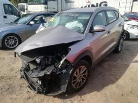 Hyundai Tucson dalimis. Automobilis ardomas dalimis запасные части автомобиля