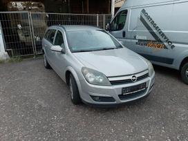 Opel Astra rezerves daļās. Yra ir 1 9 hetčbekas mėlyna