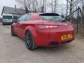 Alfa Romeo Brera for parts. Skambinti siais numeriais 37066456954 37060200711
