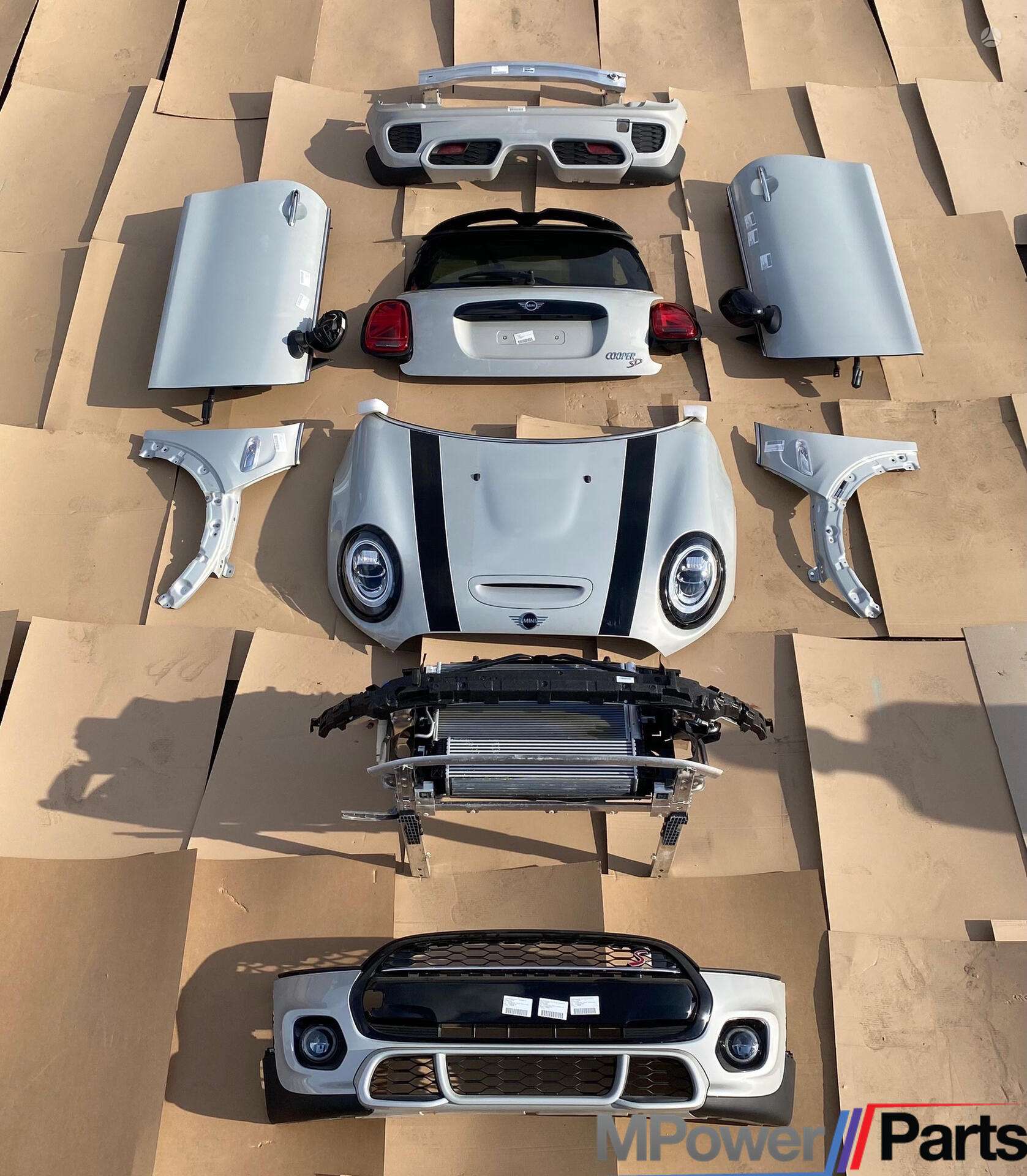 Mini Cooper S Mini one f56 kėbulo dalys spalva a62 white