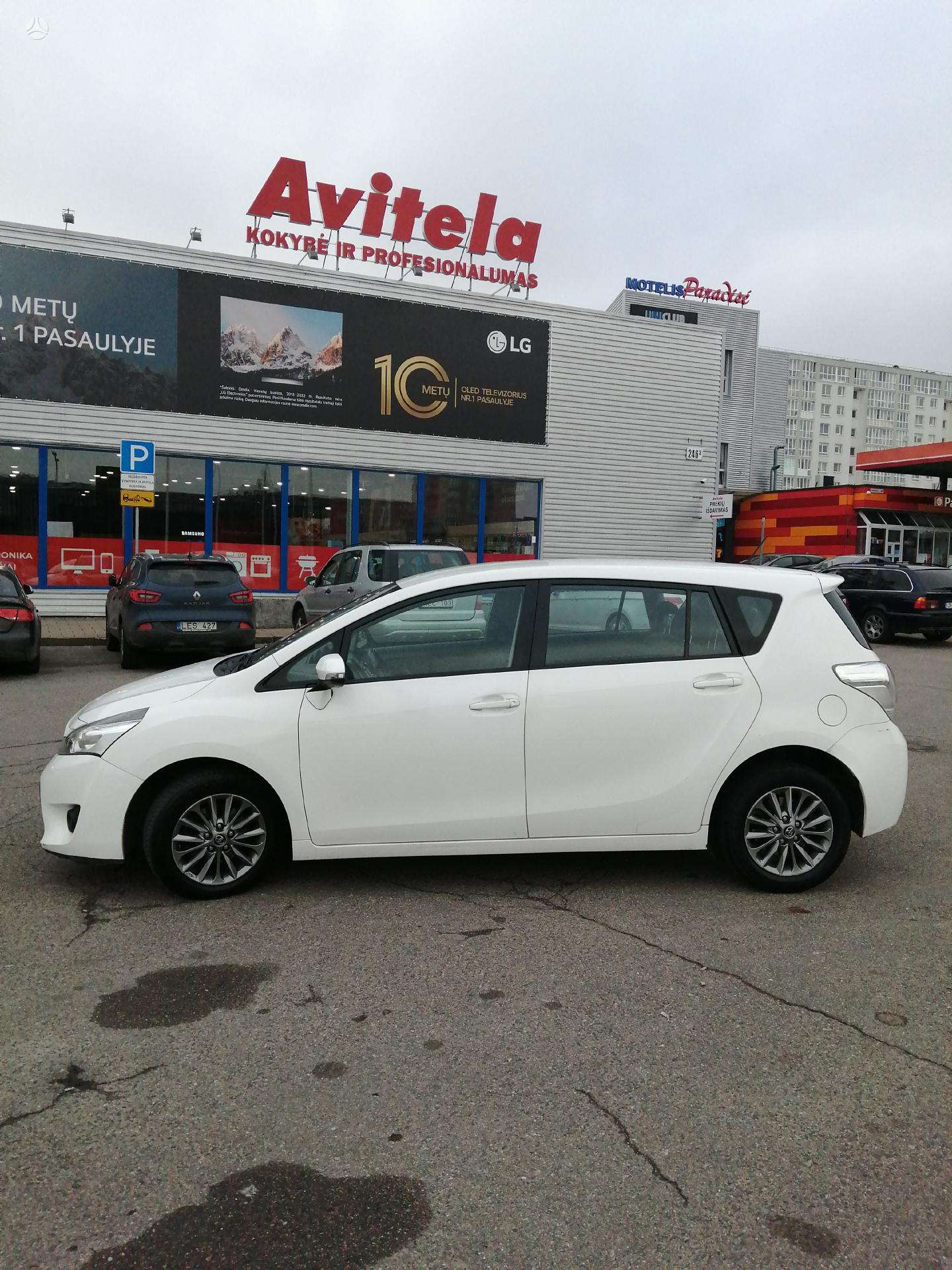 Toyota Verso, 1.6 l., Минивэн 2017 m., | A24786887