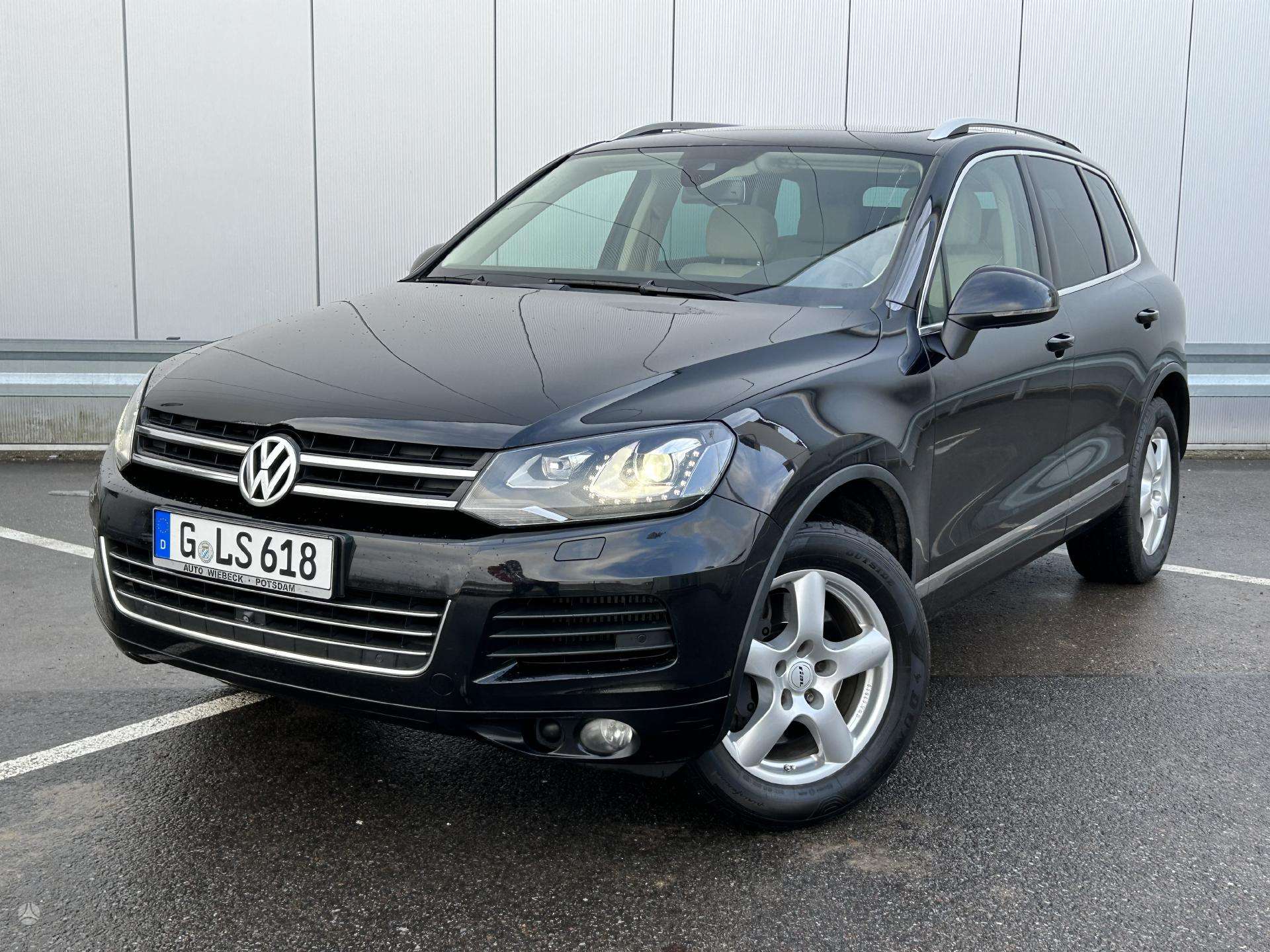 Volkswagen Touareg, 4.1 l., Внедорожник / Кроссовер 2013-10 m., | A25136970