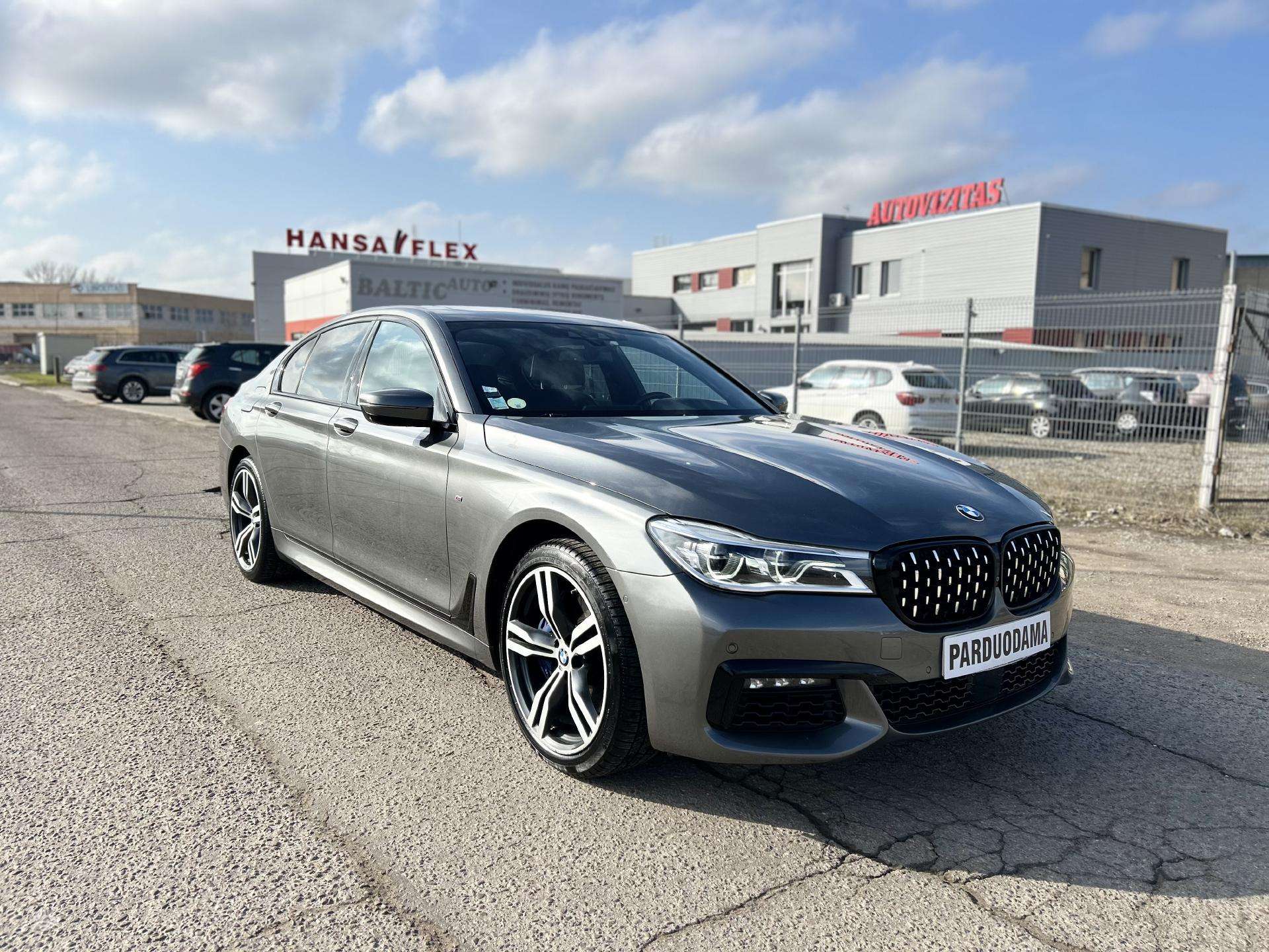 BMW 750, 3.0 l., Седан 2016-10 m., | A25258425