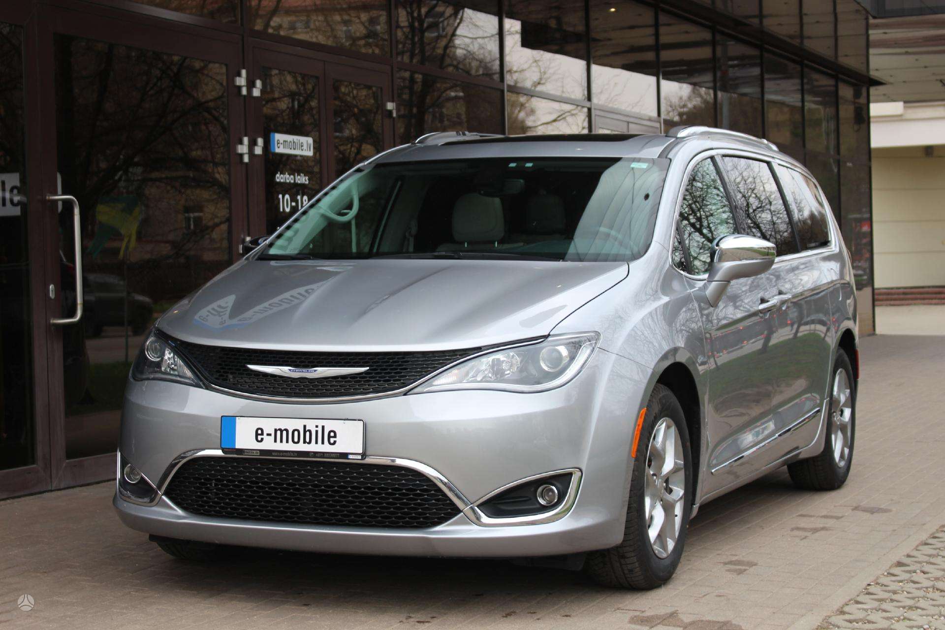 Chrysler Pacifica, 3.6 l., Минивэн 2020-07 m., | A25576525