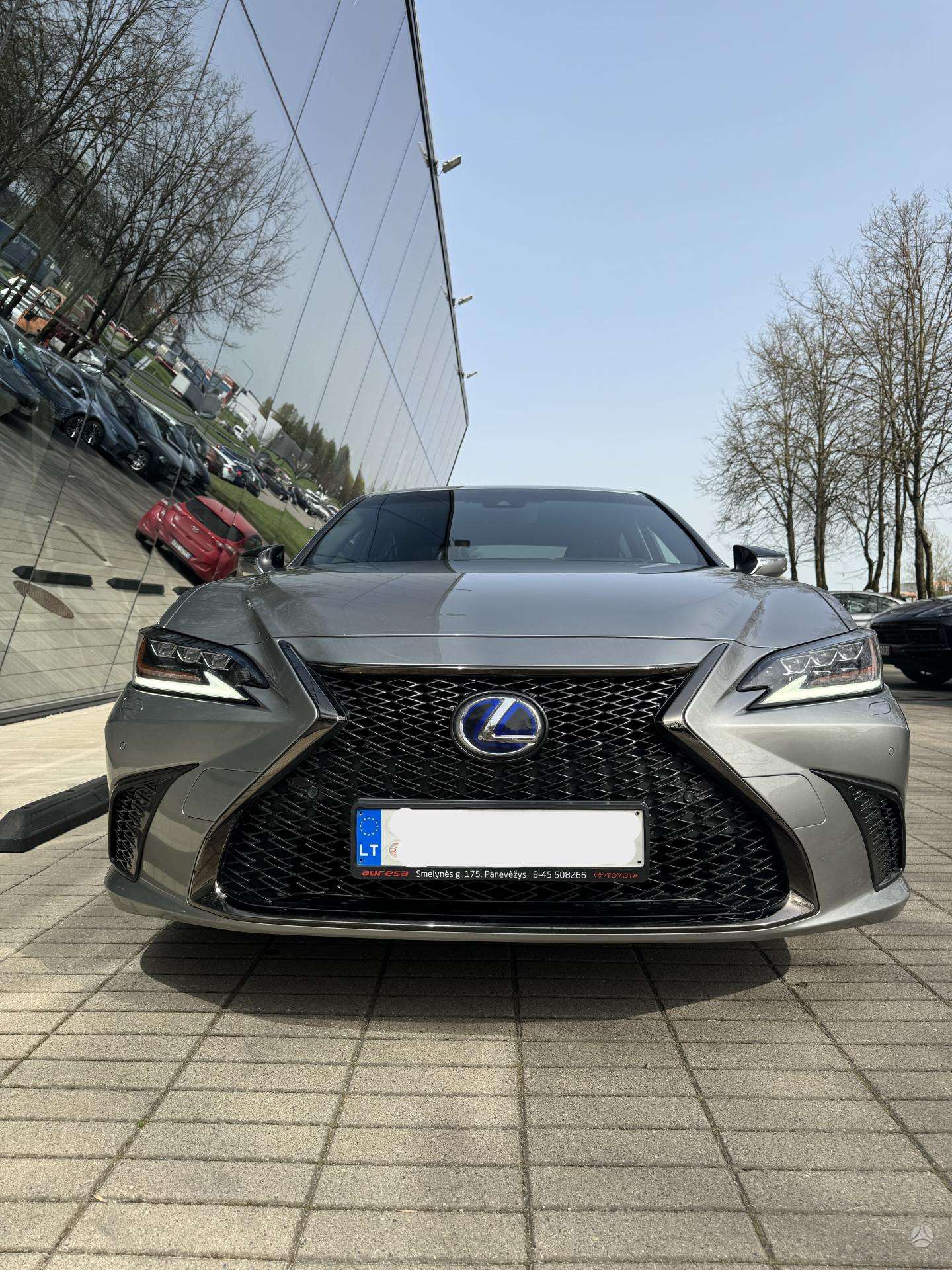 Lexus ES 300h, 2.5 l., Седан 2018-12 m., | A25616967