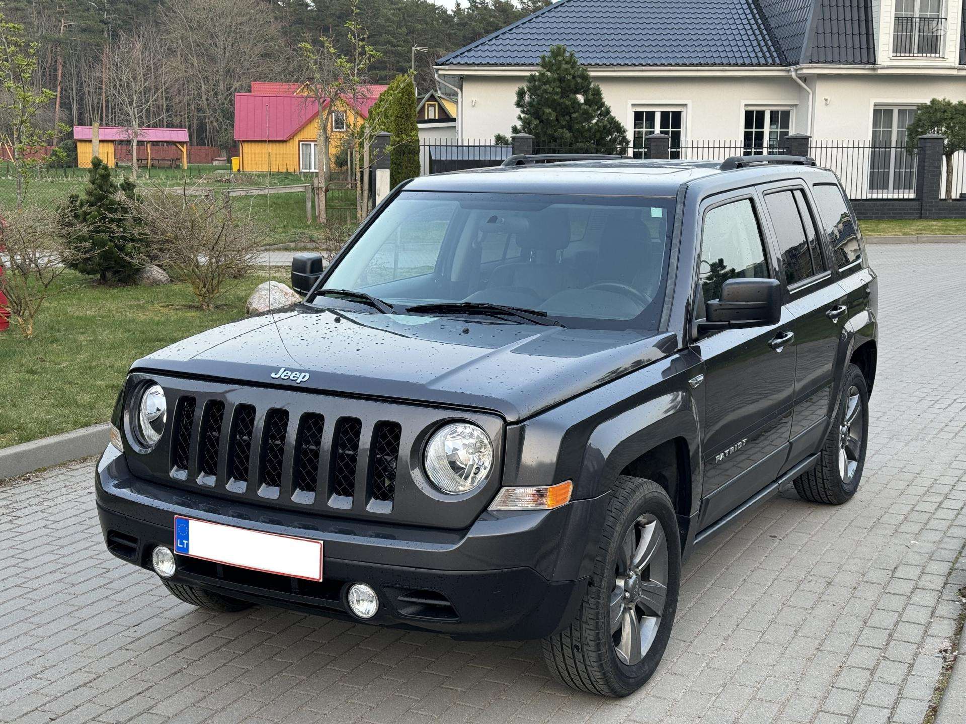 Jeep Patriot, 2.0 l., Внедорожник / Кроссовер 2015-12 m., | A25618833