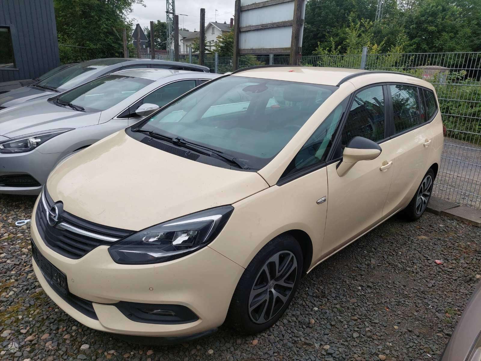 Opel Zafira Tourer, 2.0 l., mpv / minivan 2019-03 m., | A26334084