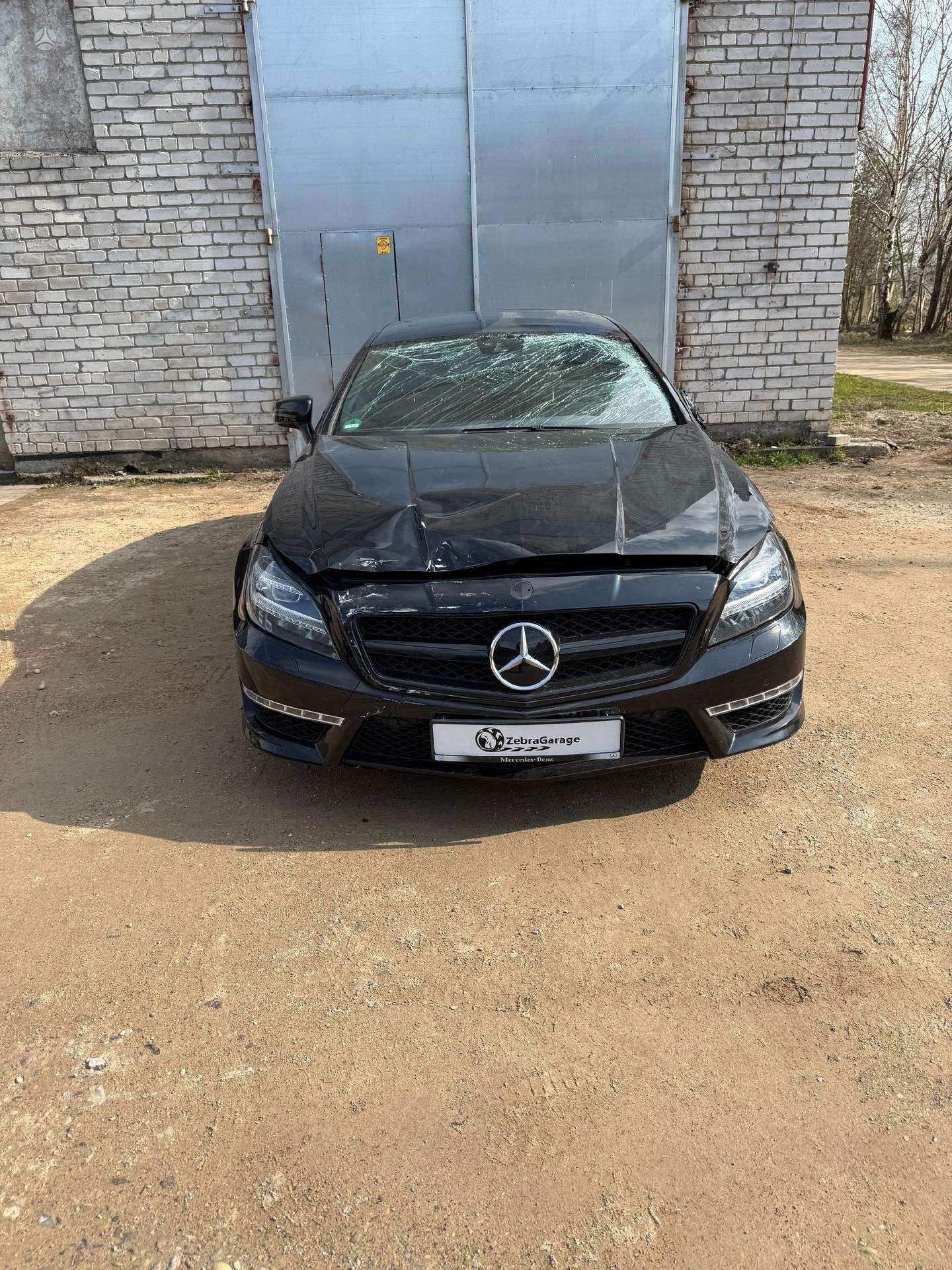 Mercedes-Benz CLS63 AMG dalimis. Mercedes w218 cls63 amg 4 matic ...