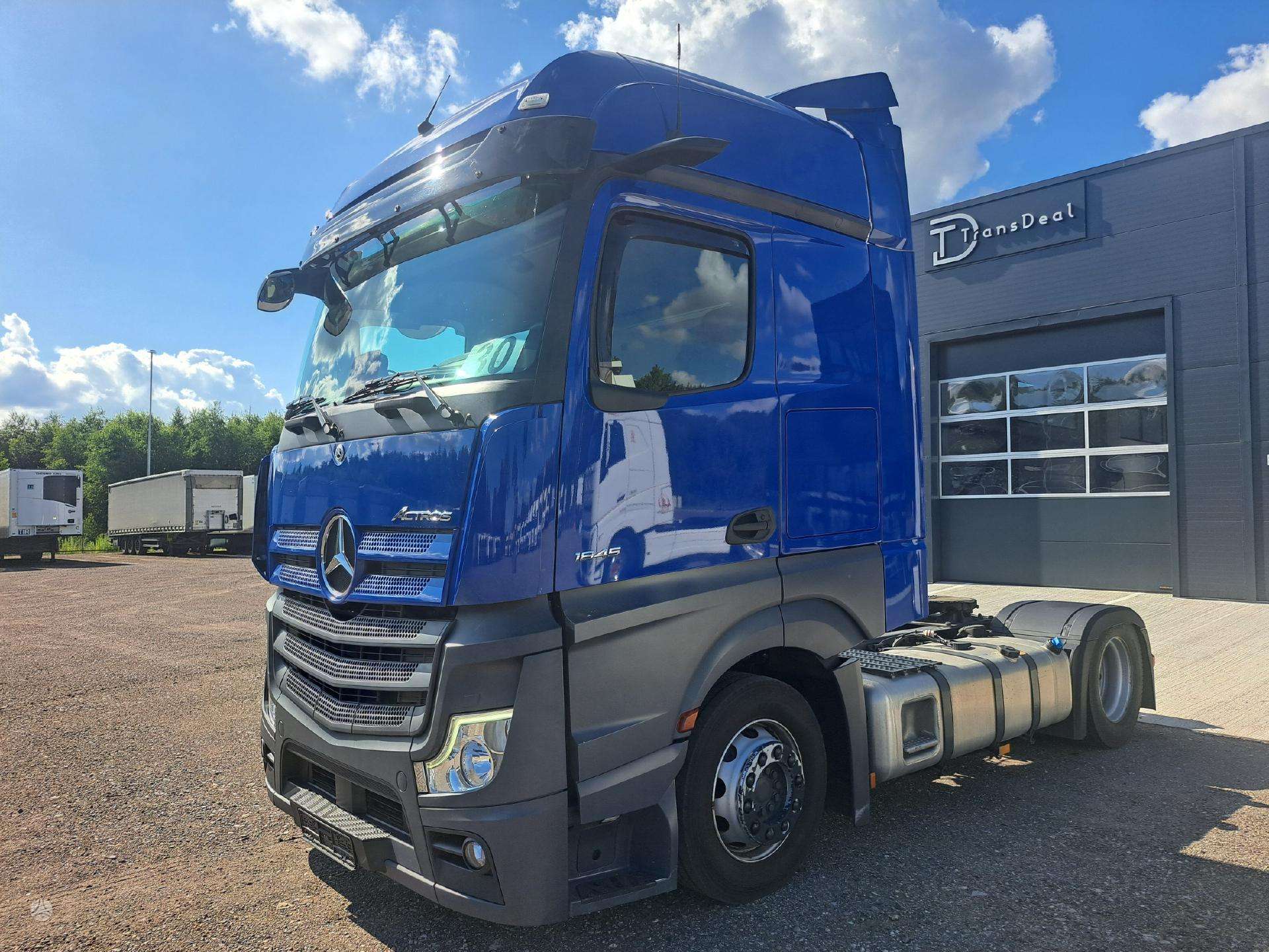 Mercedes-Benz Actros 1845 Lowdeck