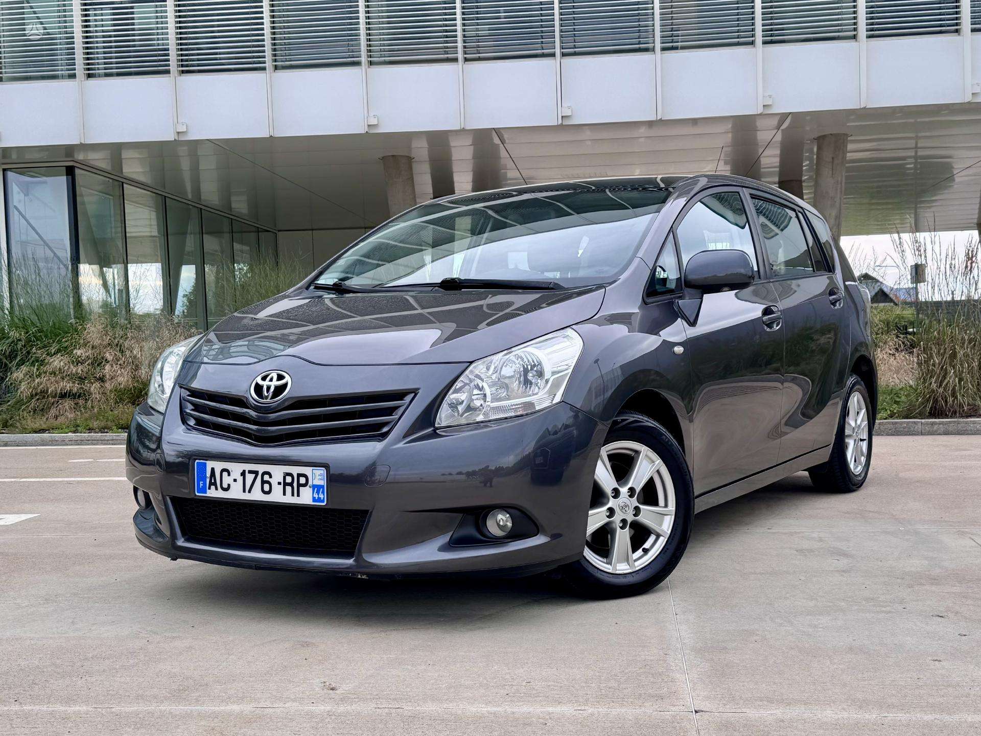 TOYOTA × ageHa LOVERS.T NON STOP MIX CD TOYOTA × ageHa LOVERS.T NON STOP MIX CD Toyota Ageha Lovers