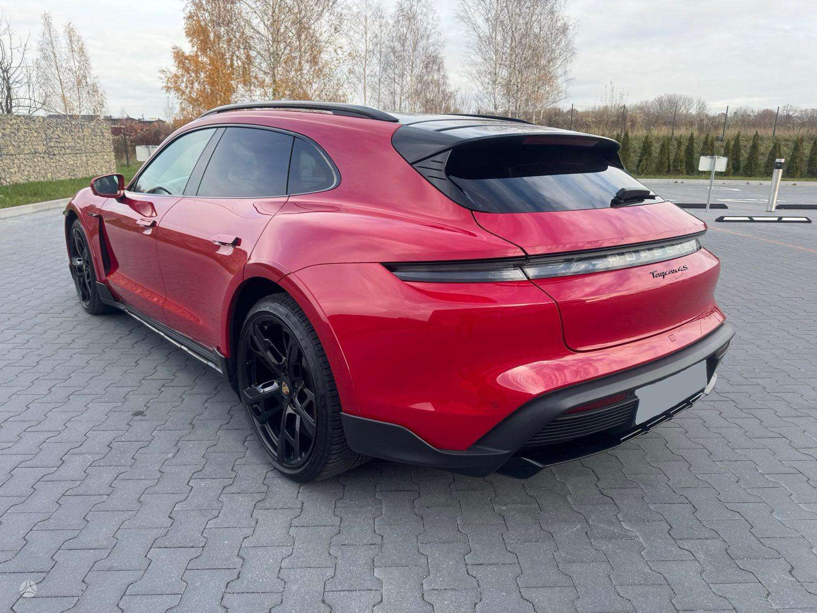 2021 Porsche Taycan photo 2