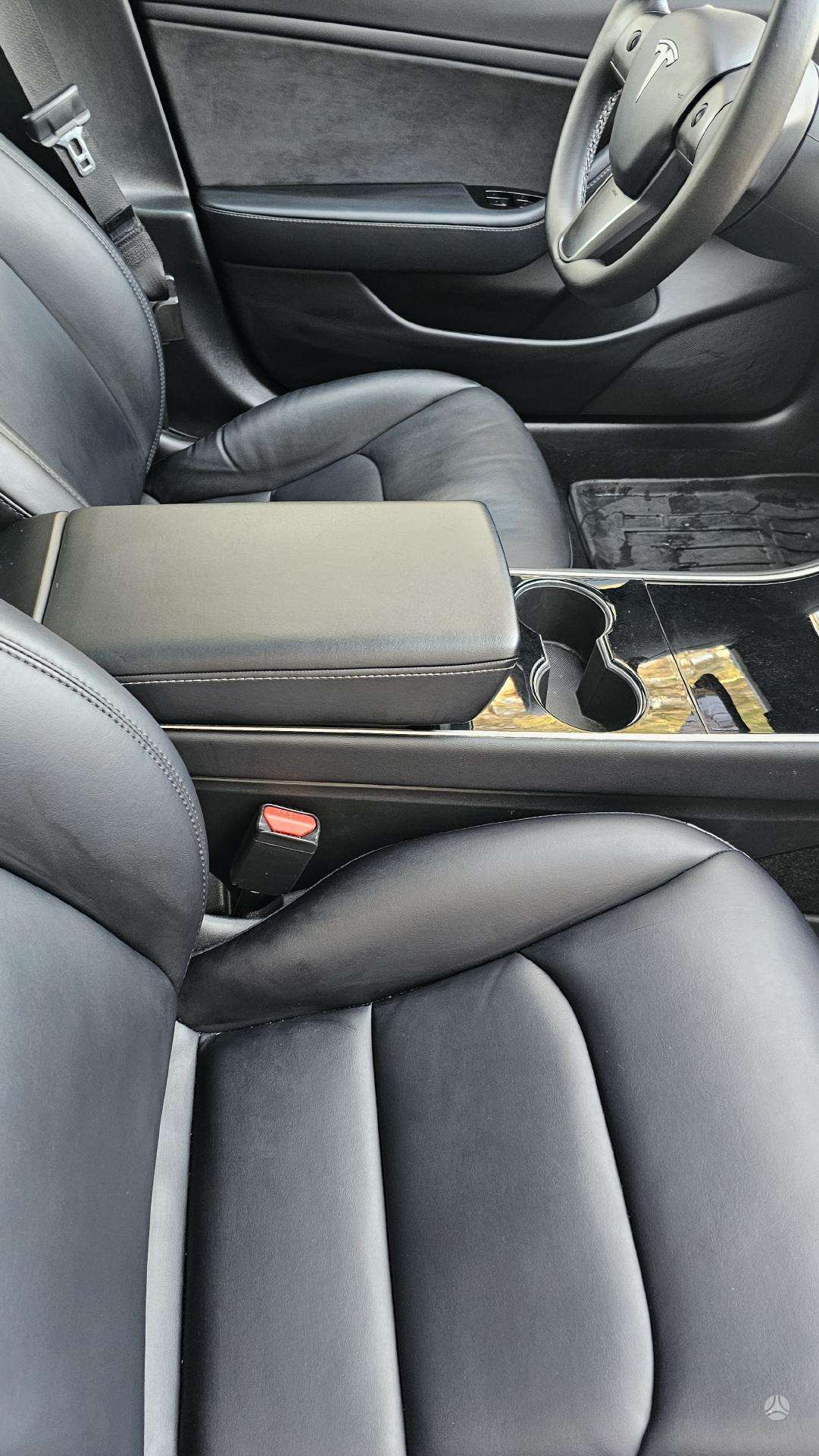 2020 Tesla Model 3 photo 11