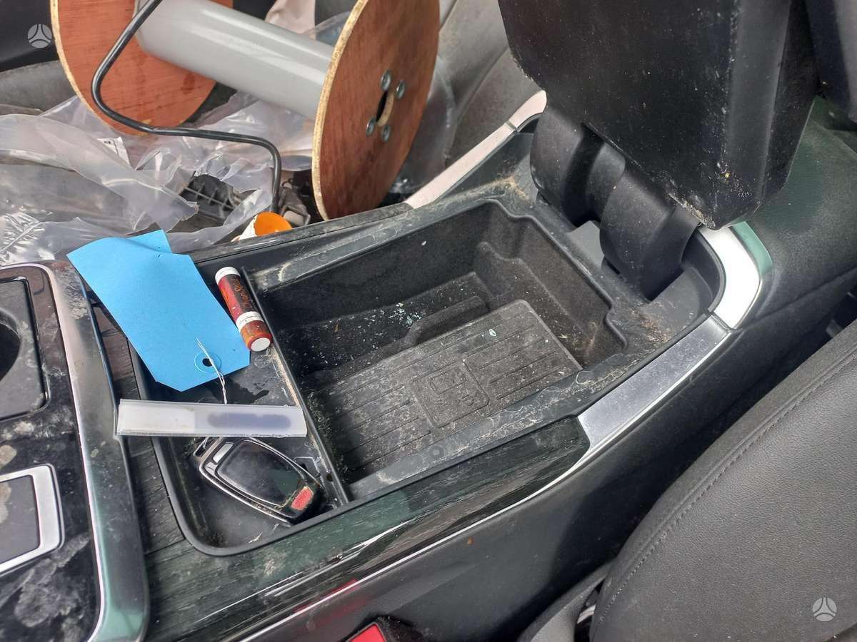 Audi Q7 for parts. Audi q7 2020 fl 3 0tfsi 250kw 28000 rida dcb motoras ...