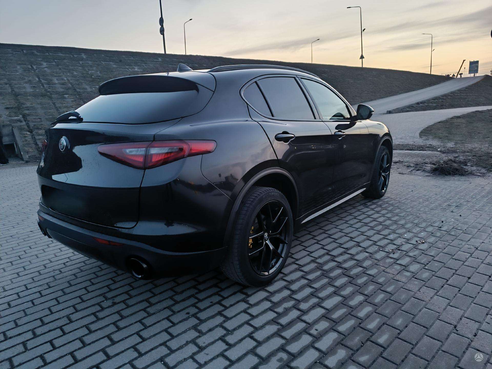 Photo 2 of 4