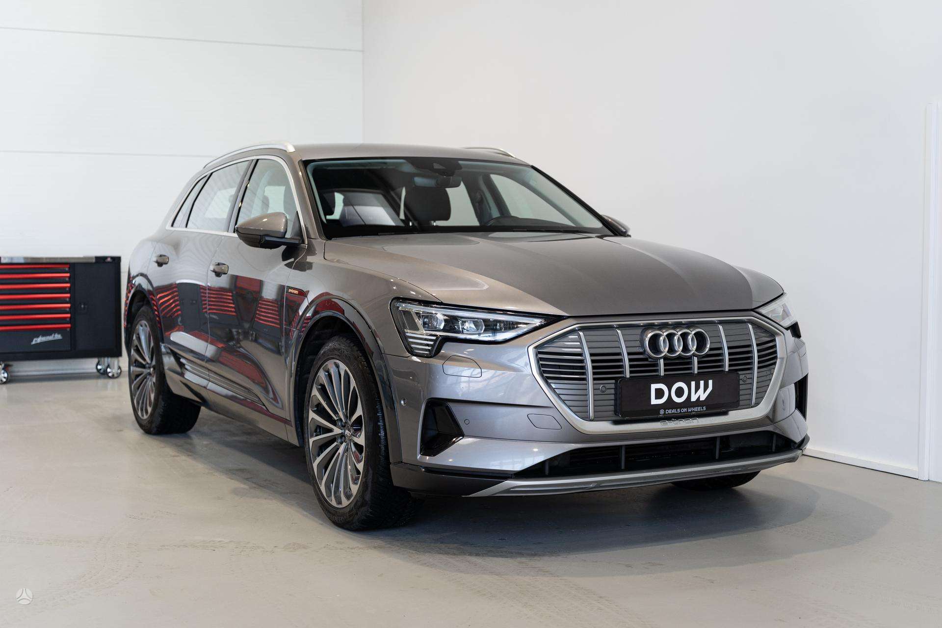 Audi e-tron