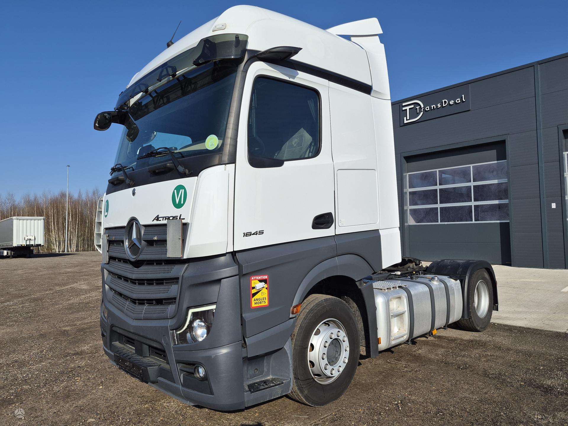 Mercedes-Benz Actros 1845