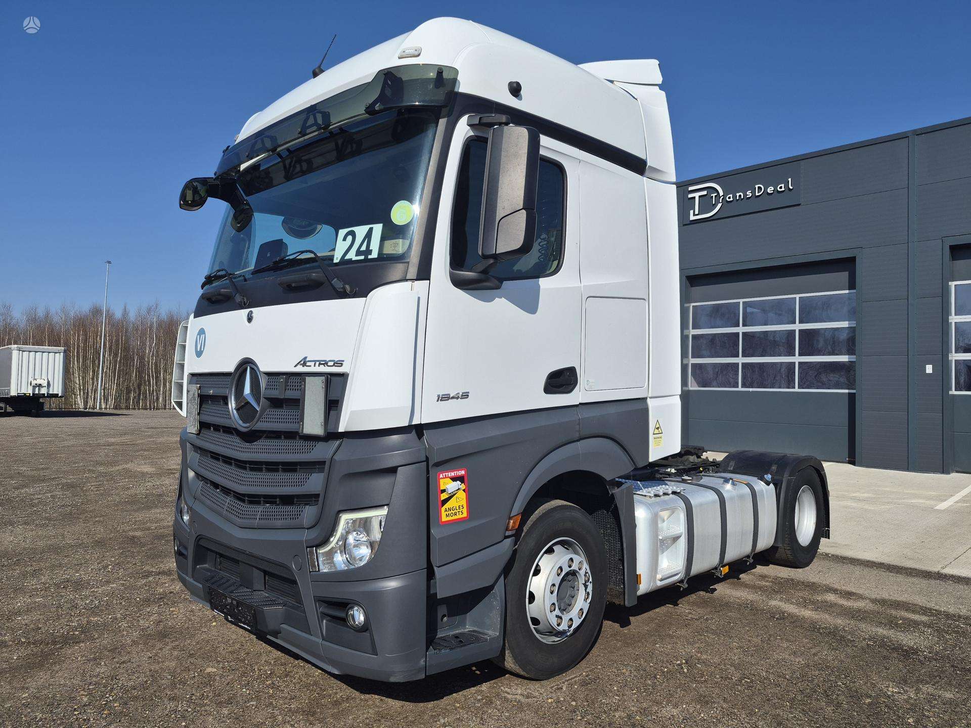 Mercedes-Benz Actros 1845