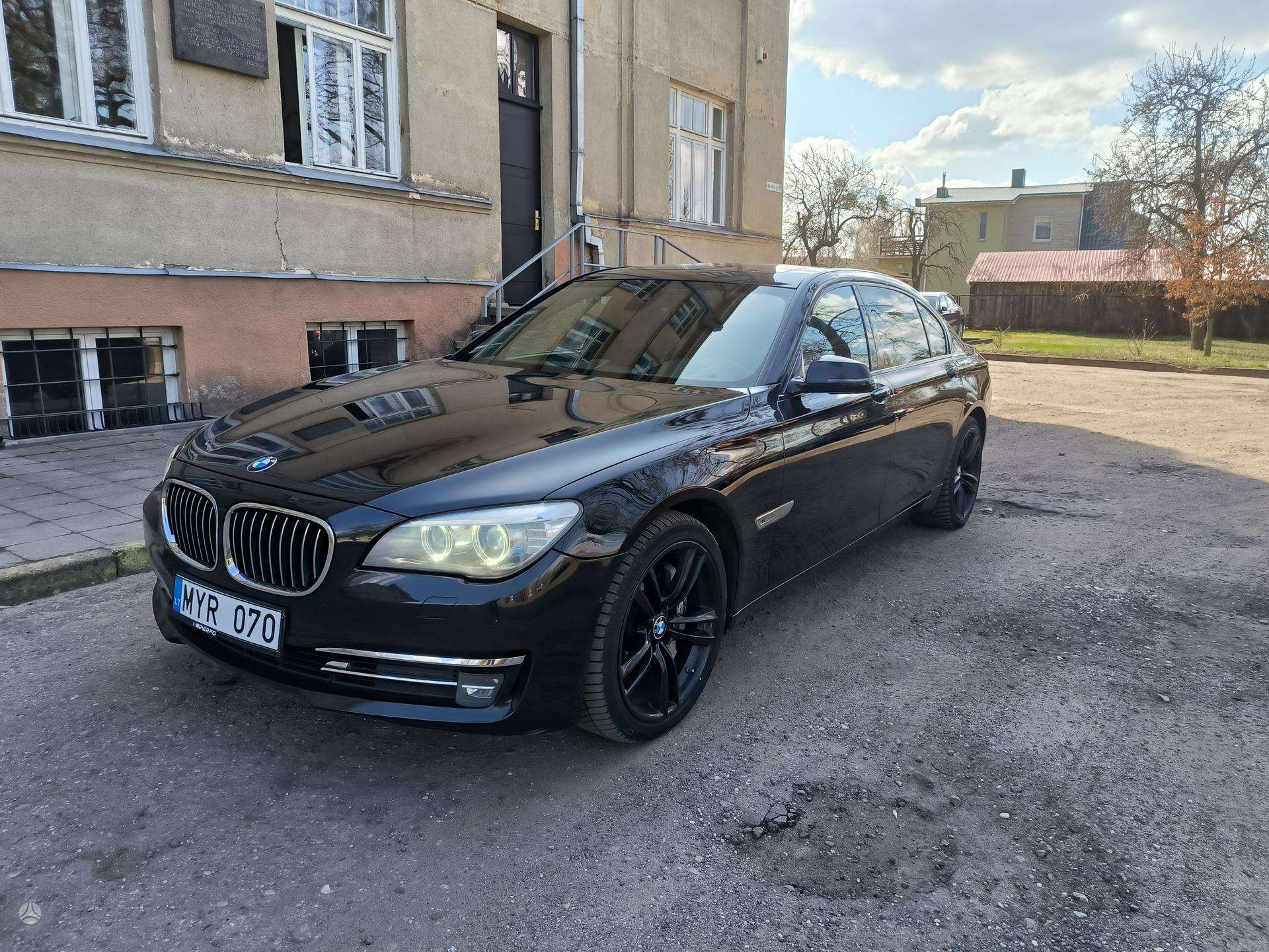 BMW 750, 4.4 l., sedanas 2013-07 m., | A30569735