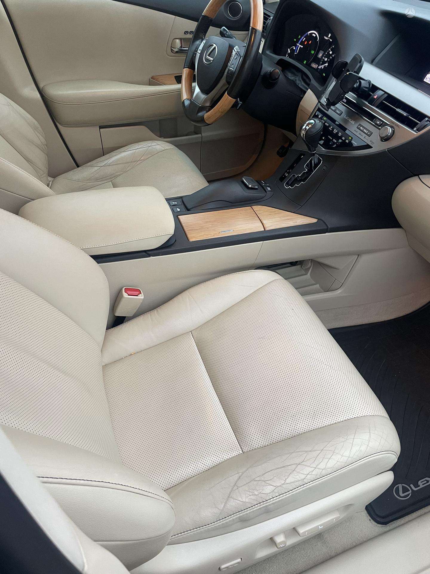 Lexus