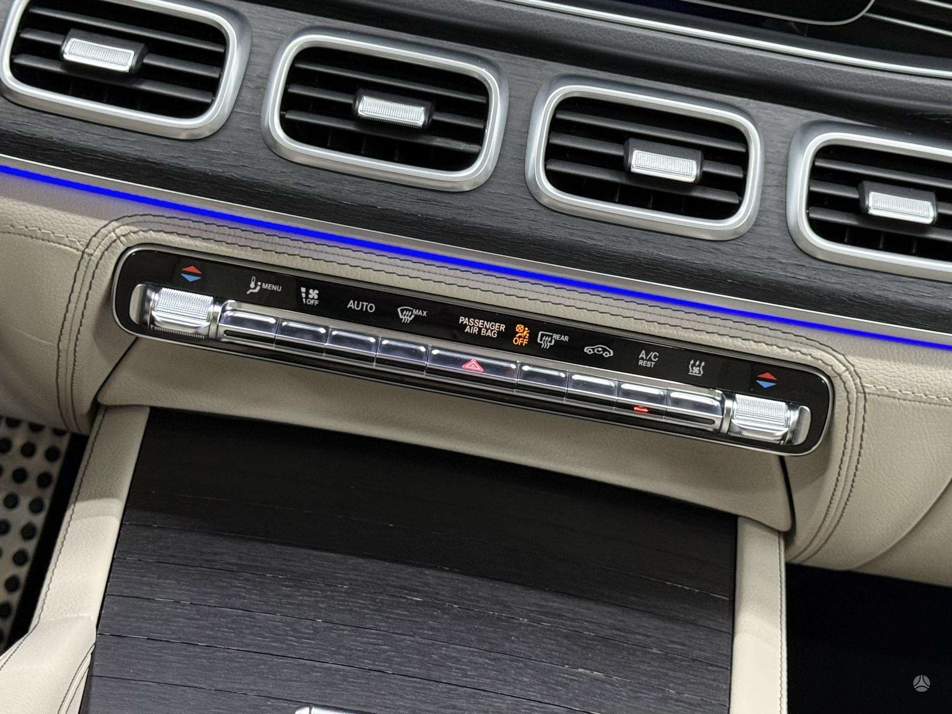 Mercedes-Benz GLS400